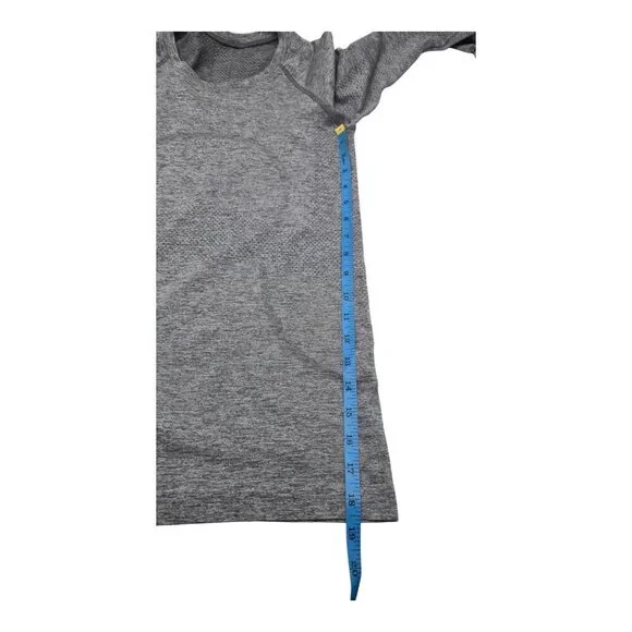 Lululemon Shirt Women 6 Swiftly Tech Athleisure Running Gym Crossfit Gorpcore - Picture 3 of 6